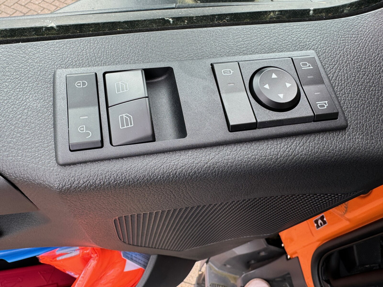 Leasing of Mercedes-Benz Arocs 2633 6x4 Arocs 2633 6x4, 2x Nebenantrieb Mercedes-Benz Arocs 2633 6x4 Arocs 2633 6x4, 2x Nebenantrieb: picture 5