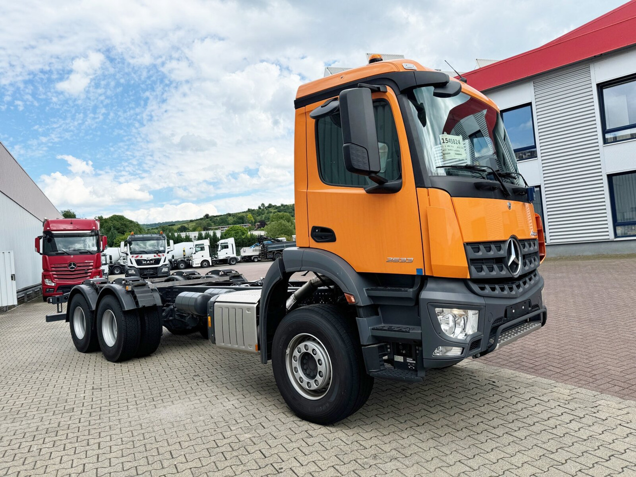 Leasing of Mercedes-Benz Arocs 2633 6x4, Automatik, 2x Nebenantrieb Arocs 2633 6x4, 2x Nebenantrieb Mercedes-Benz Arocs 2633 6x4, Automatik, 2x Nebenantrieb Arocs 2633 6x4, 2x Nebenantrieb: picture 8 Leasing of Mercedes-Benz Arocs 2633 6x4, Automatik, 2x Nebenantrieb Arocs 2633 6x4, 2x Nebenantrieb Mercedes-Benz Arocs 2633 6x4, Automatik, 2x Nebenantrieb Arocs 2633 6x4, 2x Nebenantrieb: picture 8