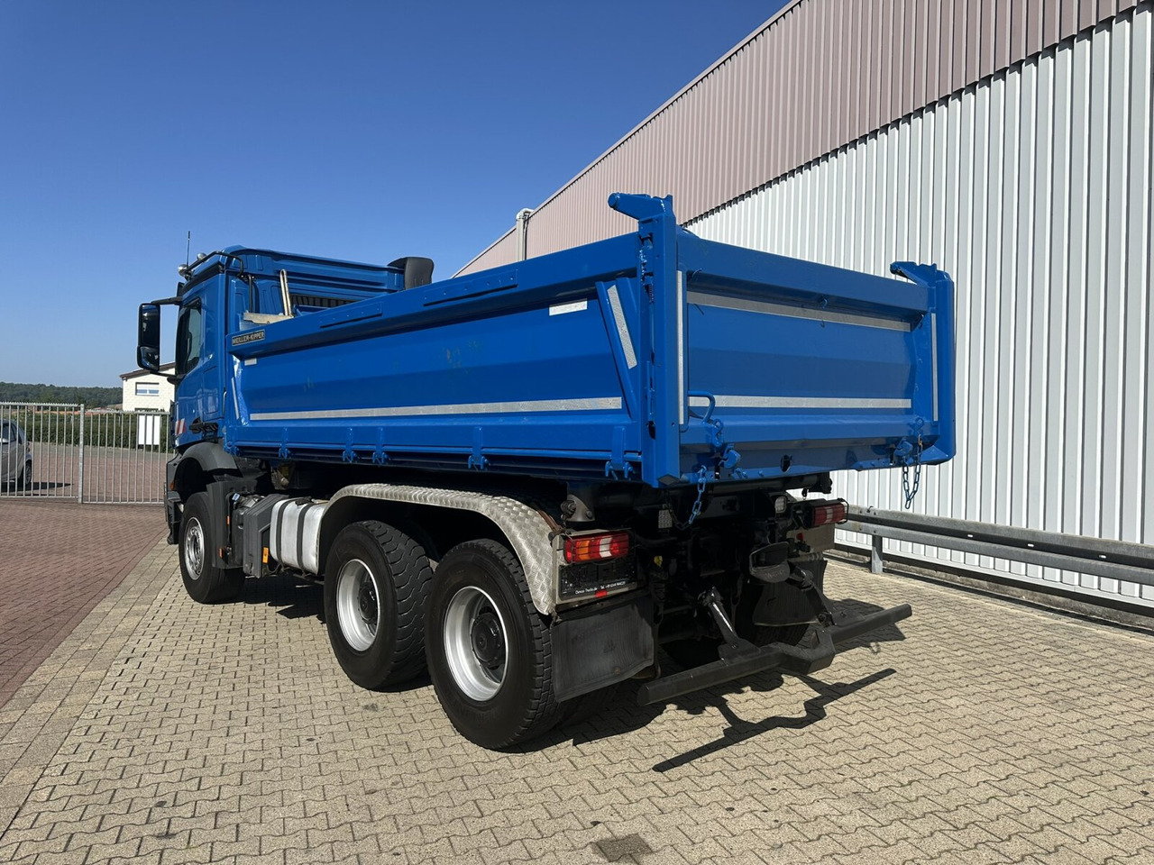 Mercedes-Benz Arocs 2645 K 6x4 Arocs 2645 K 6x4, Retarder - Tipper: picture 2 Mercedes-Benz Arocs 2645 K 6x4 Arocs 2645 K 6x4, Retarder - Tipper: picture 2