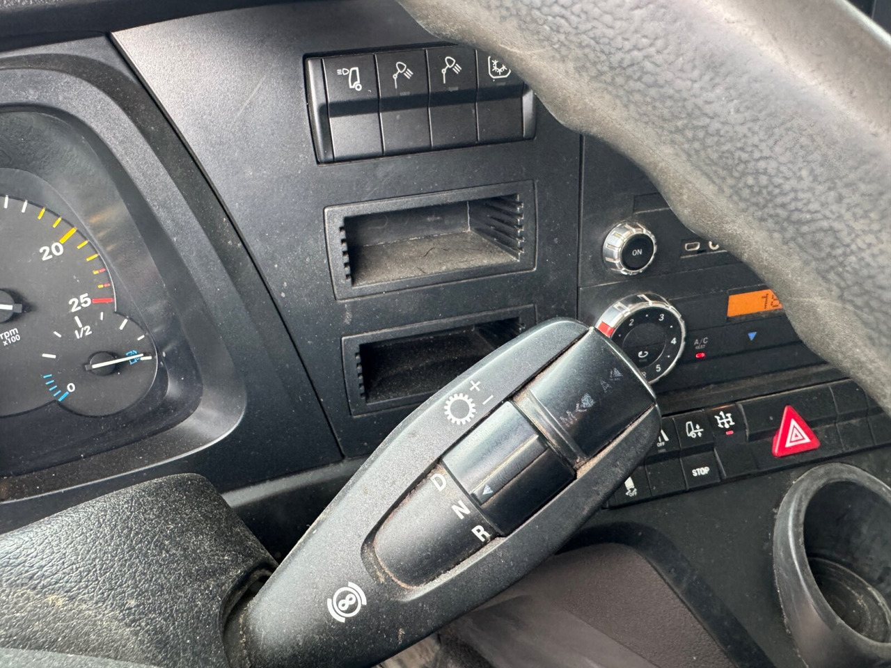 Leasing of Mercedes-Benz Arocs 2651 L 6x4 Arocs 2651 L 6x4, Retarder, StreamSpace Mercedes-Benz Arocs 2651 L 6x4 Arocs 2651 L 6x4, Retarder, StreamSpace: picture 15