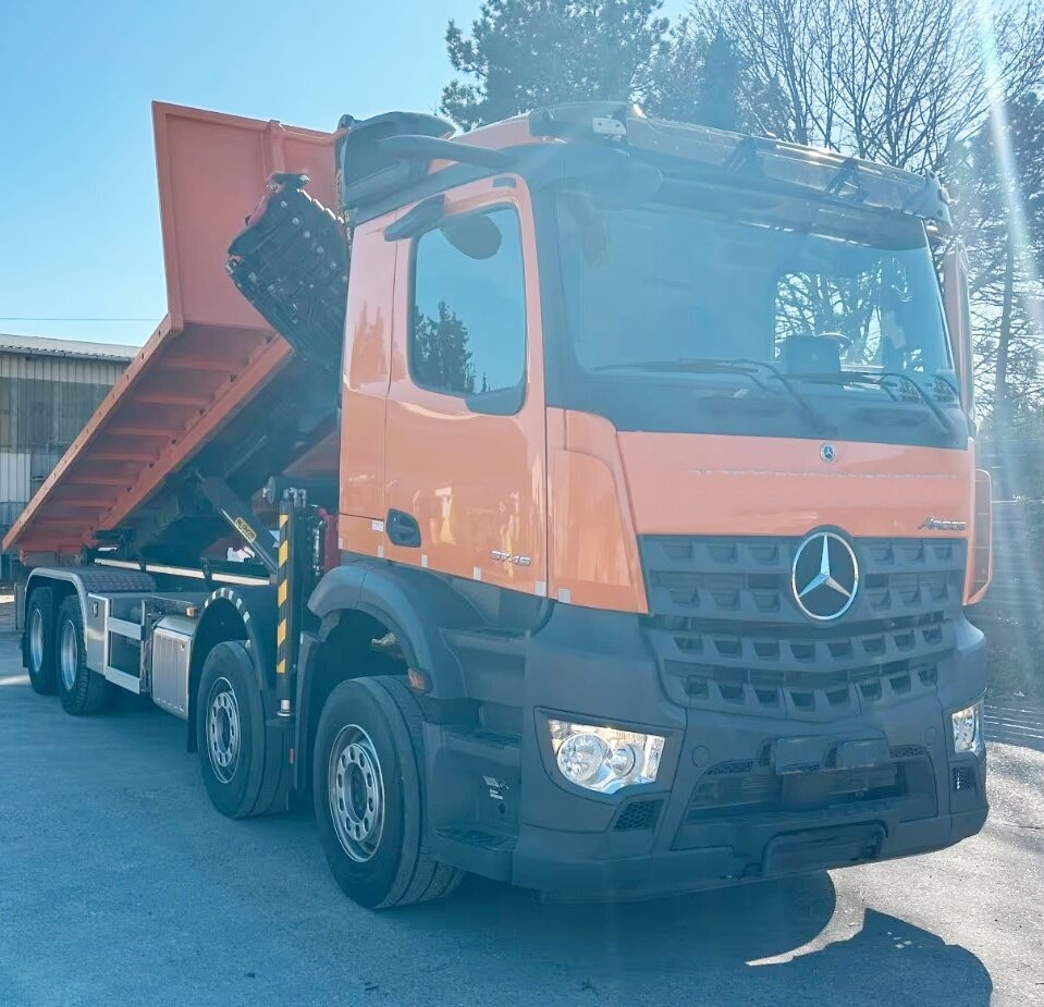 Mercedes-Benz Arocs 3245 L 8x4/4 Arocs 3245 L 8x4/4, Kran Palfinger PK33002 EH-E, MirrorCam, Motorabtrieb, Funk - Hook lift truck, Crane truck: picture 2 Mercedes-Benz Arocs 3245 L 8x4/4 Arocs 3245 L 8x4/4, Kran Palfinger PK33002 EH-E, MirrorCam, Motorabtrieb, Funk - Hook lift truck, Crane truck: picture 2