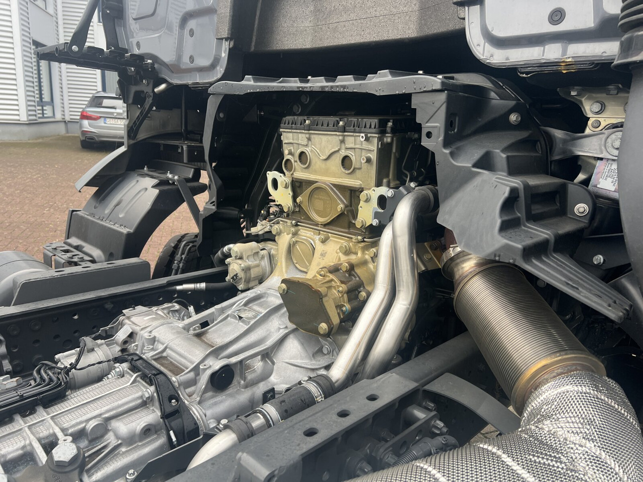 Mercedes-Benz Arocs 3251 L 8x4/4 Arocs 3251 L 8x4/4, Motorabtrieb - Hook lift truck: picture 3 Mercedes-Benz Arocs 3251 L 8x4/4 Arocs 3251 L 8x4/4, Motorabtrieb - Hook lift truck: picture 3