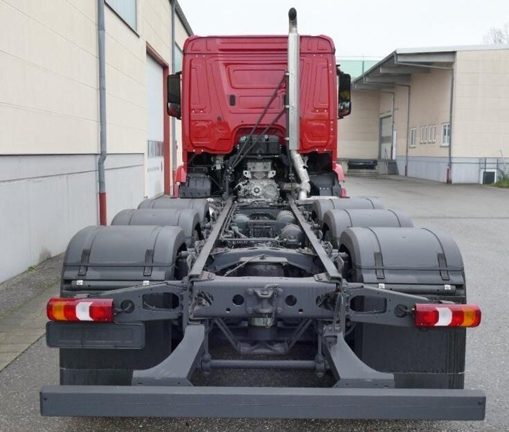 Mercedes-Benz Arocs 3251 L 8x4 ENA Arocs 3251 L 8x4 ENA, Lenk-/Liftachse, MultimediaCockpit, NMV - Hook lift truck: picture 4 Mercedes-Benz Arocs 3251 L 8x4 ENA Arocs 3251 L 8x4 ENA, Lenk-/Liftachse, MultimediaCockpit, NMV - Hook lift truck: picture 4