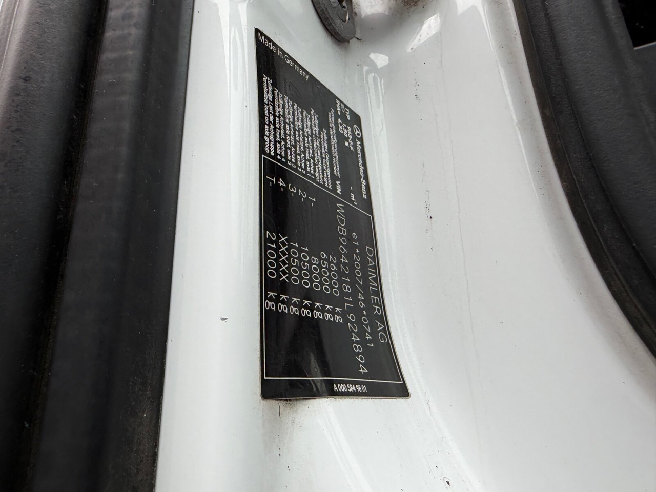 Mercedes-Benz Arocs 3351 AK 6x6 Arocs 3351 AK 6x6, Grounder - Cab chassis truck: picture 3 Mercedes-Benz Arocs 3351 AK 6x6 Arocs 3351 AK 6x6, Grounder - Cab chassis truck: picture 3