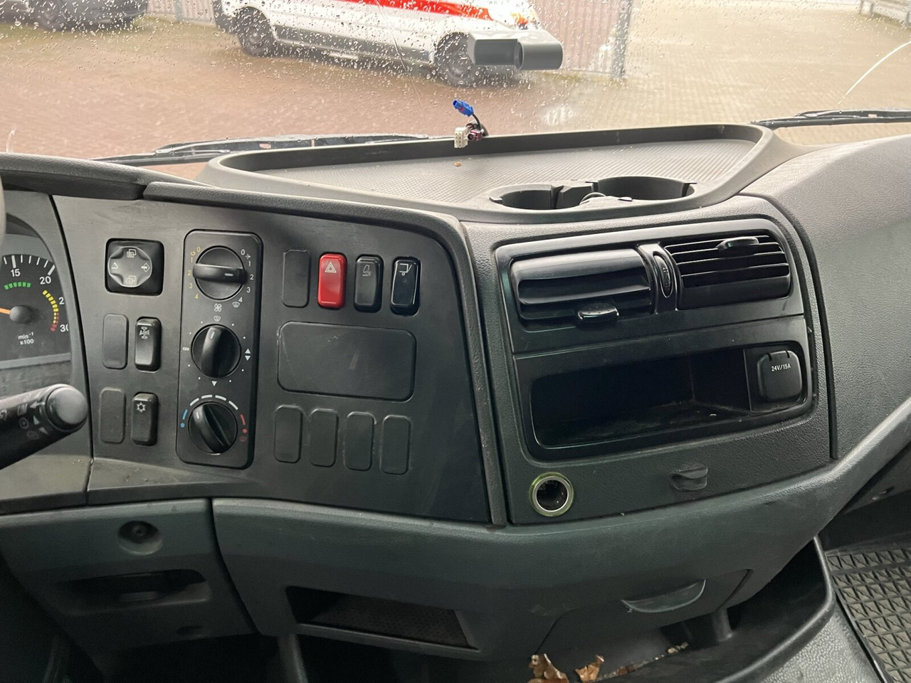 Box truck Mercedes-Benz Atego 1018 L 4x2 Atego 1018 L 4x2 mit MBB LBW: picture 6