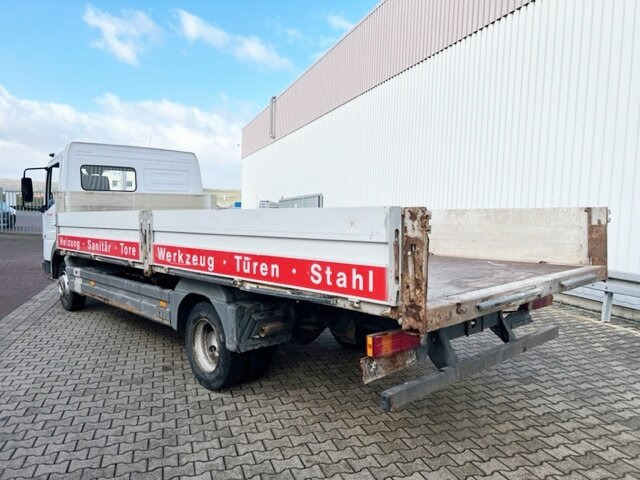 Dropside/ Flatbed truck Mercedes-Benz Atego 818 4x2 Atego 818 4x2: picture 10