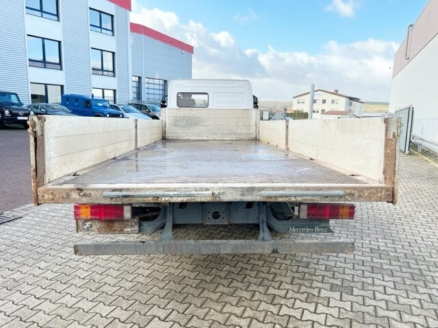 Dropside/ Flatbed truck Mercedes-Benz Atego 818 4x2 Atego 818 4x2: picture 9
