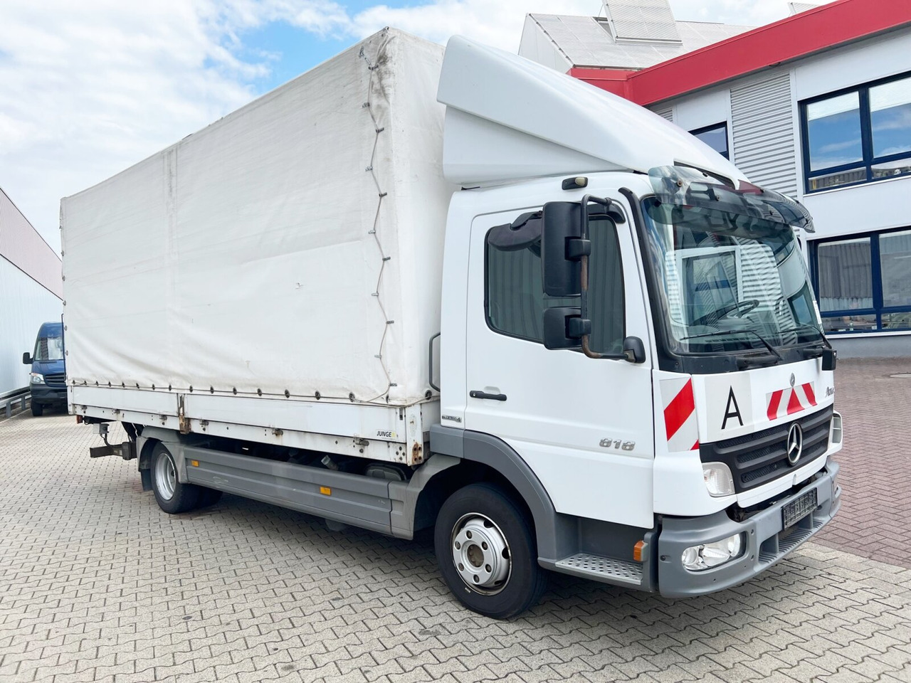 Leasing of Mercedes-Benz Atego 818 L 4x2 Atego 818 L 4x2 mit LBW BÄR Mercedes-Benz Atego 818 L 4x2 Atego 818 L 4x2 mit LBW BÄR: picture 7