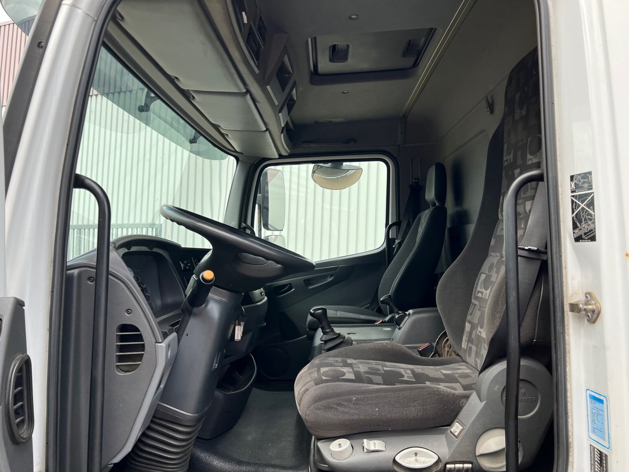 Mercedes-Benz Atego 818 L 4x2 Atego 818 L 4x2 mit LBW BÄR - Curtainsider truck: picture 3 Mercedes-Benz Atego 818 L 4x2 Atego 818 L 4x2 mit LBW BÄR - Curtainsider truck: picture 3