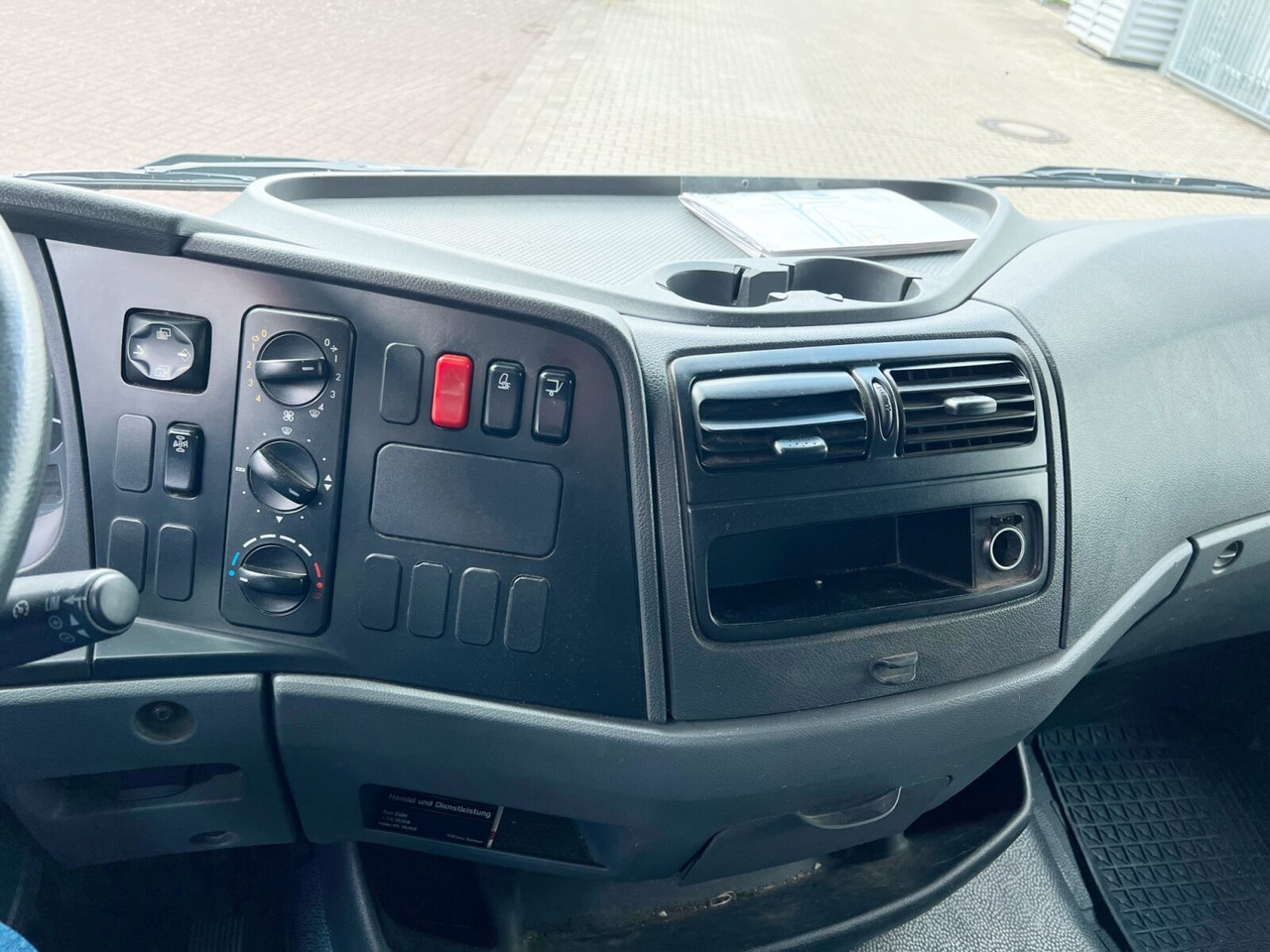 Leasing of Mercedes-Benz Atego 818 L 4x2 Atego 818 L 4x2 mit LBW BÄR Mercedes-Benz Atego 818 L 4x2 Atego 818 L 4x2 mit LBW BÄR: picture 5