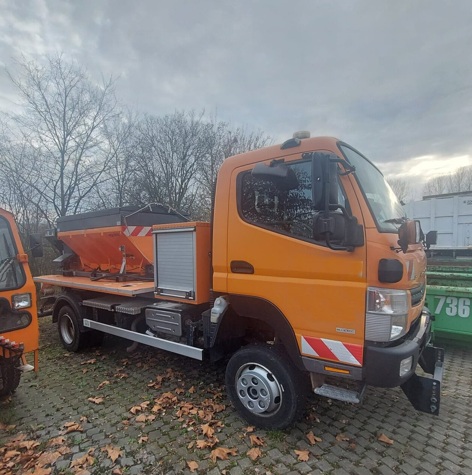 Mitsubishi Canter Fuso 6C18 4x4 Canter Fuso 6C18 4x4, Winterdienstausstattung, City-Abroller - Hook lift truck: picture 1 Mitsubishi Canter Fuso 6C18 4x4 Canter Fuso 6C18 4x4, Winterdienstausstattung, City-Abroller - Hook lift truck: picture 1
