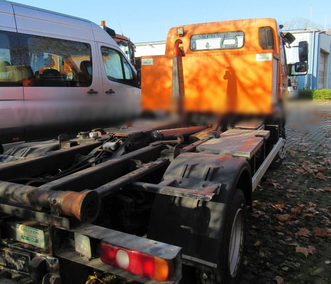 Mitsubishi Canter Fuso 6C18 4x4 Canter Fuso 6C18 4x4, Winterdienstausstattung, City-Abroller - Hook lift truck: picture 2 Mitsubishi Canter Fuso 6C18 4x4 Canter Fuso 6C18 4x4, Winterdienstausstattung, City-Abroller - Hook lift truck: picture 2