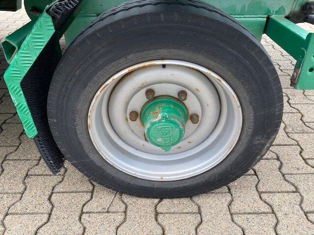 TL 6,4 Empl TL 6,4 Spezial-Tiefladeanhänger, Ex-Polizei - Dropside/ Flatbed trailer: picture 3 TL 6,4 Empl TL 6,4 Spezial-Tiefladeanhänger, Ex-Polizei - Dropside/ Flatbed trailer: picture 3