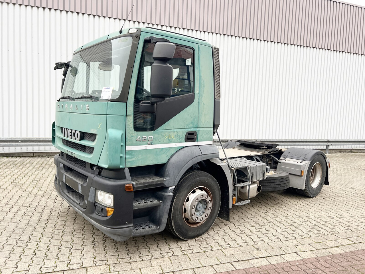 Andere Stralis AD440S42T/P 4x2 Stralis AD440X42T/P 4x2, Ex- Army - Tractor unit: picture 1 Andere Stralis AD440S42T/P 4x2 Stralis AD440X42T/P 4x2, Ex- Army - Tractor unit: picture 1