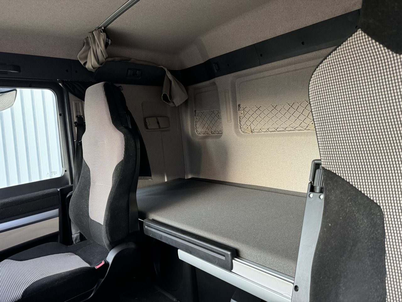 MAN TGX 18.420 4x2 BLS TGX 18.420 4X2 BLS, Retarder - Tractor unit: picture 5 MAN TGX 18.420 4x2 BLS TGX 18.420 4X2 BLS, Retarder - Tractor unit: picture 5