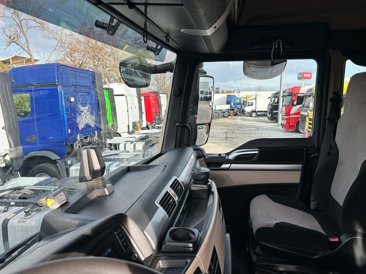 MAN TGX 33.580 6x4 BB TGX 33.580 6x4 BB, Intarder, zZGG 150.000kg - Tractor unit: picture 3 MAN TGX 33.580 6x4 BB TGX 33.580 6x4 BB, Intarder, zZGG 150.000kg - Tractor unit: picture 3