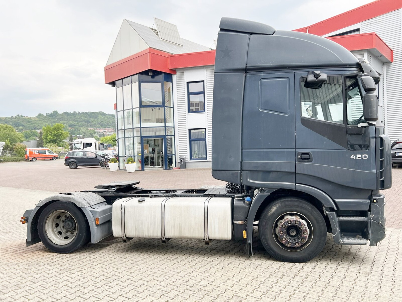 Tractor unit Stralis AS440S42 4x2 Stralis AS440S42 4x2, Retarder: picture 10 Tractor unit Stralis AS440S42 4x2 Stralis AS440S42 4x2, Retarder: picture 10