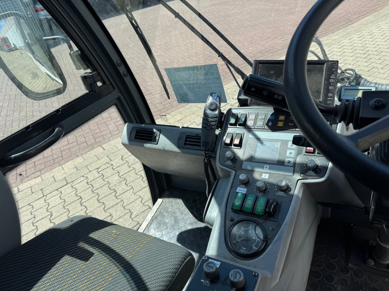 Hako Multicar Citymaster 2000 3B Kehrmaschine 4x2 Multicar Citymaster 2000 3B Kehrmaschine 4x2 - Truck: picture 4 Hako Multicar Citymaster 2000 3B Kehrmaschine 4x2 Multicar Citymaster 2000 3B Kehrmaschine 4x2 - Truck: picture 4