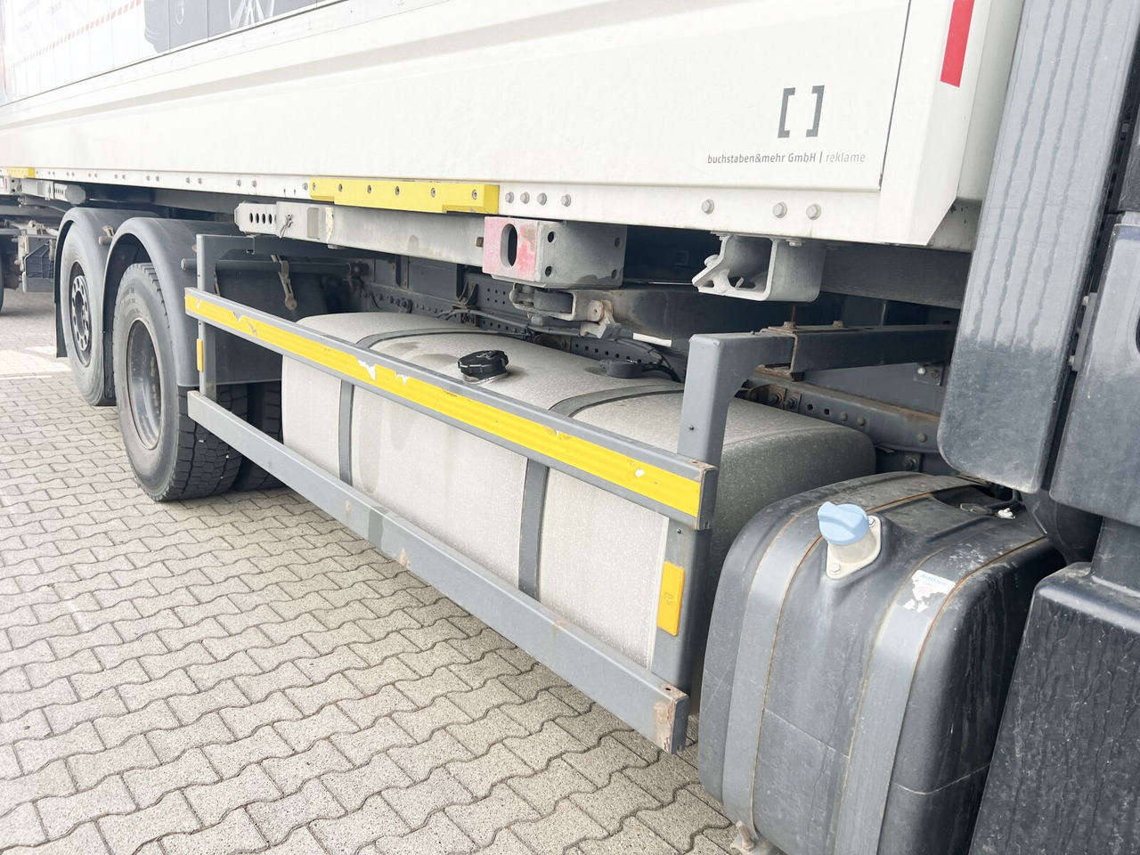 Truck Mercedes-Benz Actros 2541 L 6x2 Actros 2541 L 6x2, Fahrschulausstattung, MegaSpace, Retarder, Liftachse, Traum Zustand: picture 12