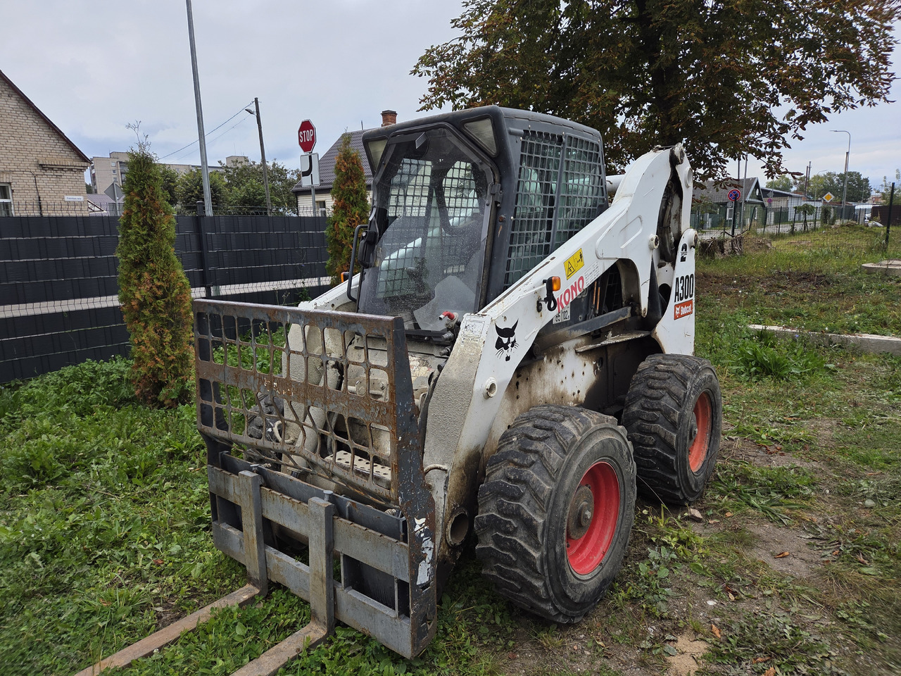 BOBCAT A300 - Skid steer loader: picture 2 BOBCAT A300 - Skid steer loader: picture 2