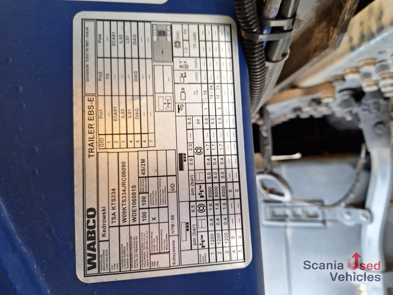KTS/Schrader Tankaufl. 5 Kammern - Tank semi-trailer: picture 2 KTS/Schrader Tankaufl. 5 Kammern - Tank semi-trailer: picture 2