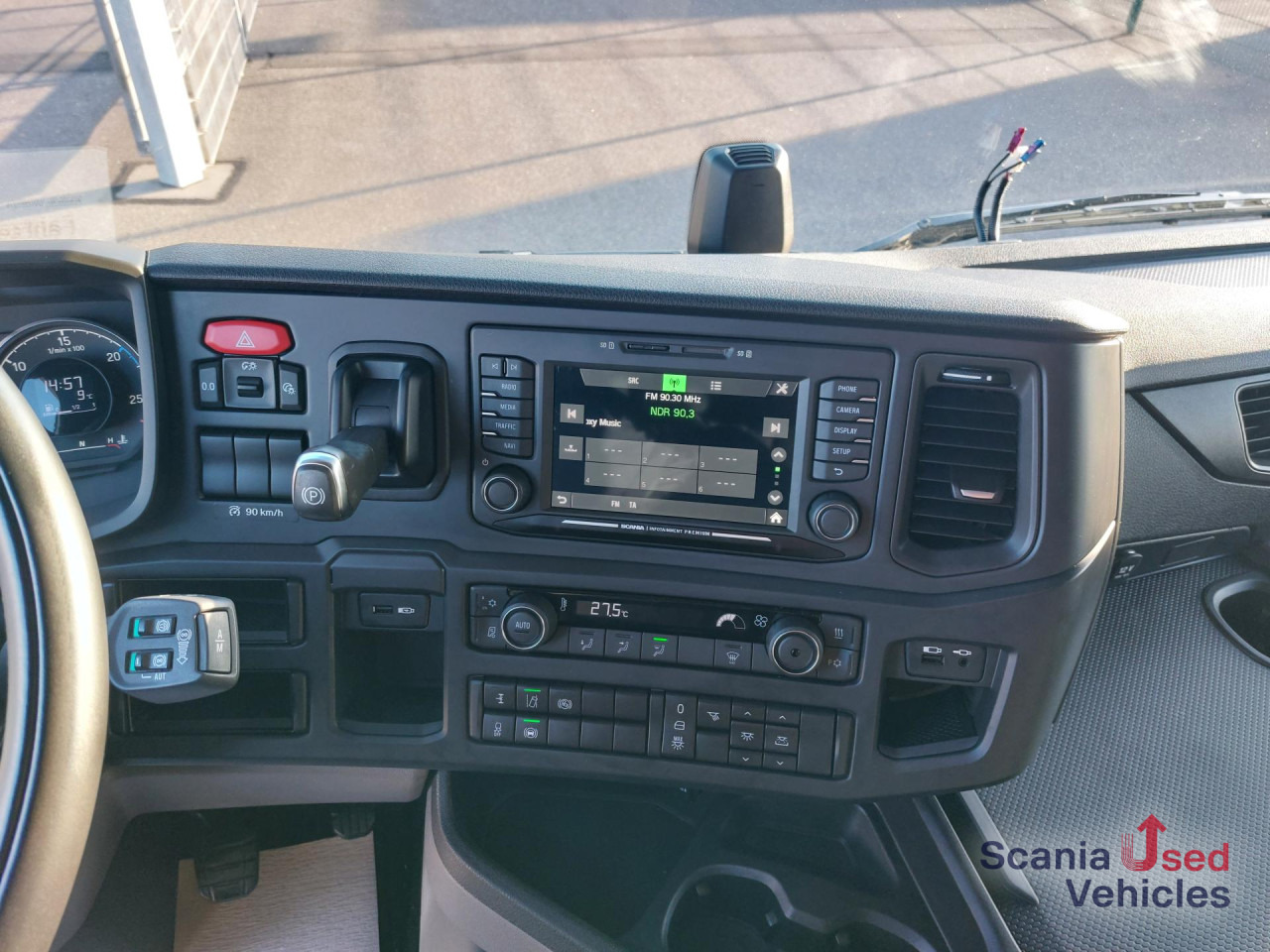 SCANIA R 460 A4x2EB - Tractor unit: picture 3 SCANIA R 460 A4x2EB - Tractor unit: picture 3