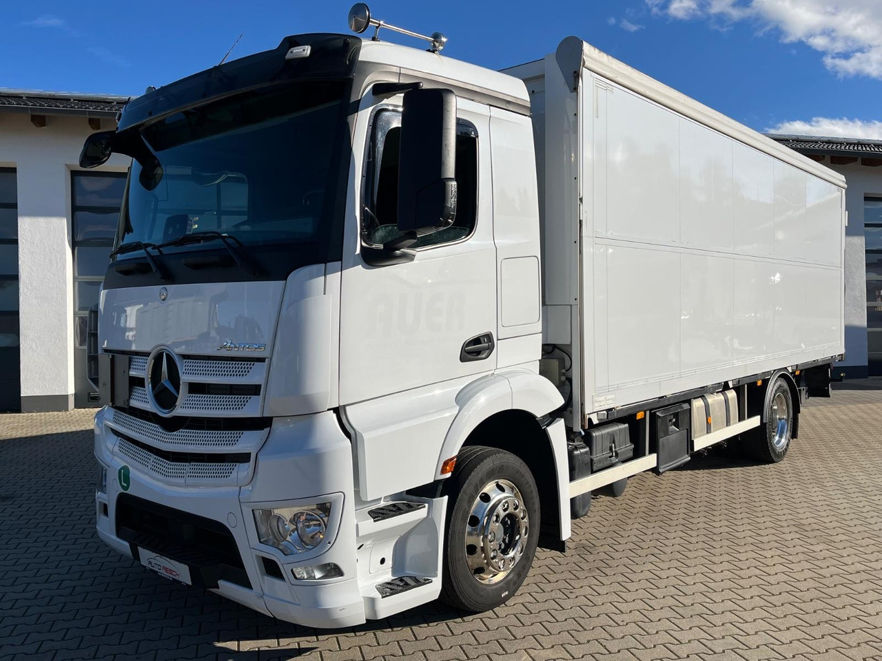 Mercedes-Benz Antos 1836 Klappwand Getränkekoffer beheizt - Beverage truck: picture 1 Mercedes-Benz Antos 1836 Klappwand Getränkekoffer beheizt - Beverage truck: picture 1