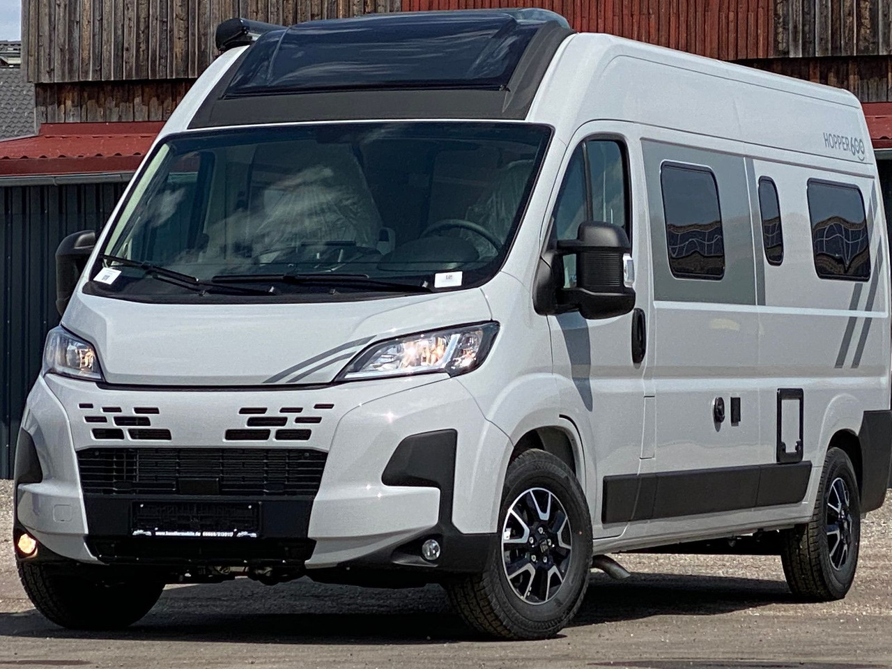 Carado CV 600 Dieselheizung,Skyroof,Autmatik, whiteLabl - Camper van: picture 1 Carado CV 600 Dieselheizung,Skyroof,Autmatik, whiteLabl - Camper van: picture 1
