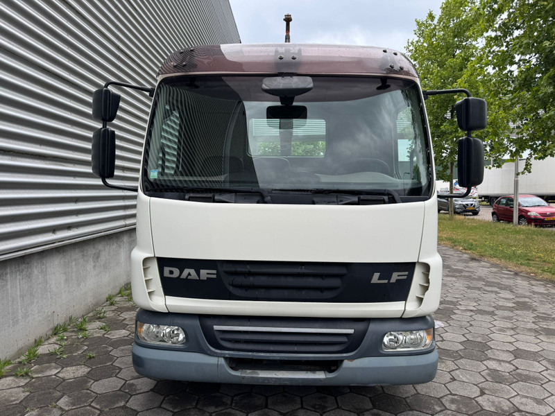 DAF LF 45.180 / Hook System / Manual / TUV: 11-2025 / Belgium Truck - Hook lift truck: picture 5 DAF LF 45.180 / Hook System / Manual / TUV: 11-2025 / Belgium Truck - Hook lift truck: picture 5