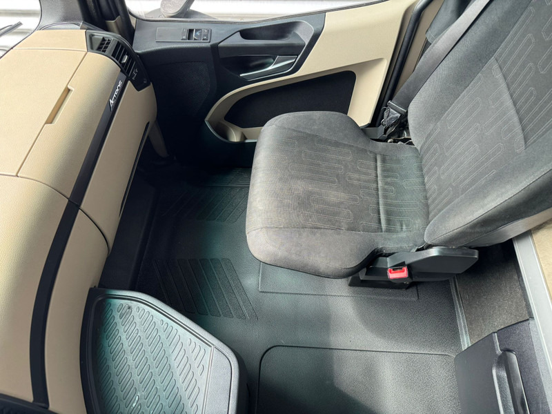 Tractor unit Mercedes-Benz Actros 1845 / Euro 5 / 2 Tanks / 2 In Stock: picture 15 Tractor unit Mercedes-Benz Actros 1845 / Euro 5 / 2 Tanks / 2 In Stock: picture 15