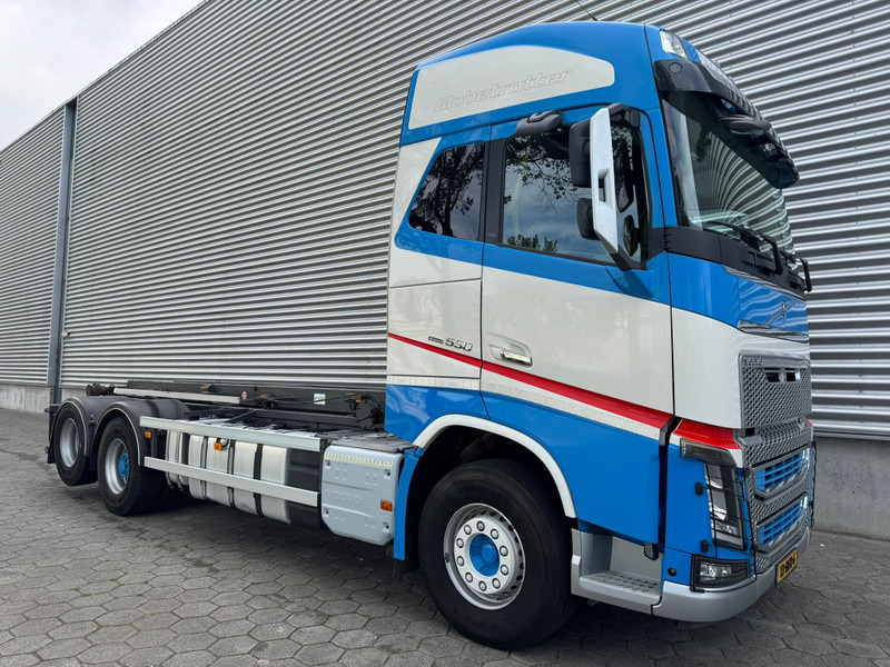 Volvo FH16.550 / Manual / 6X2 / Big Axle / TUV:2-2026 / NL Truck - Cable system truck: picture 2 Volvo FH16.550 / Manual / 6X2 / Big Axle / TUV:2-2026 / NL Truck - Cable system truck: picture 2