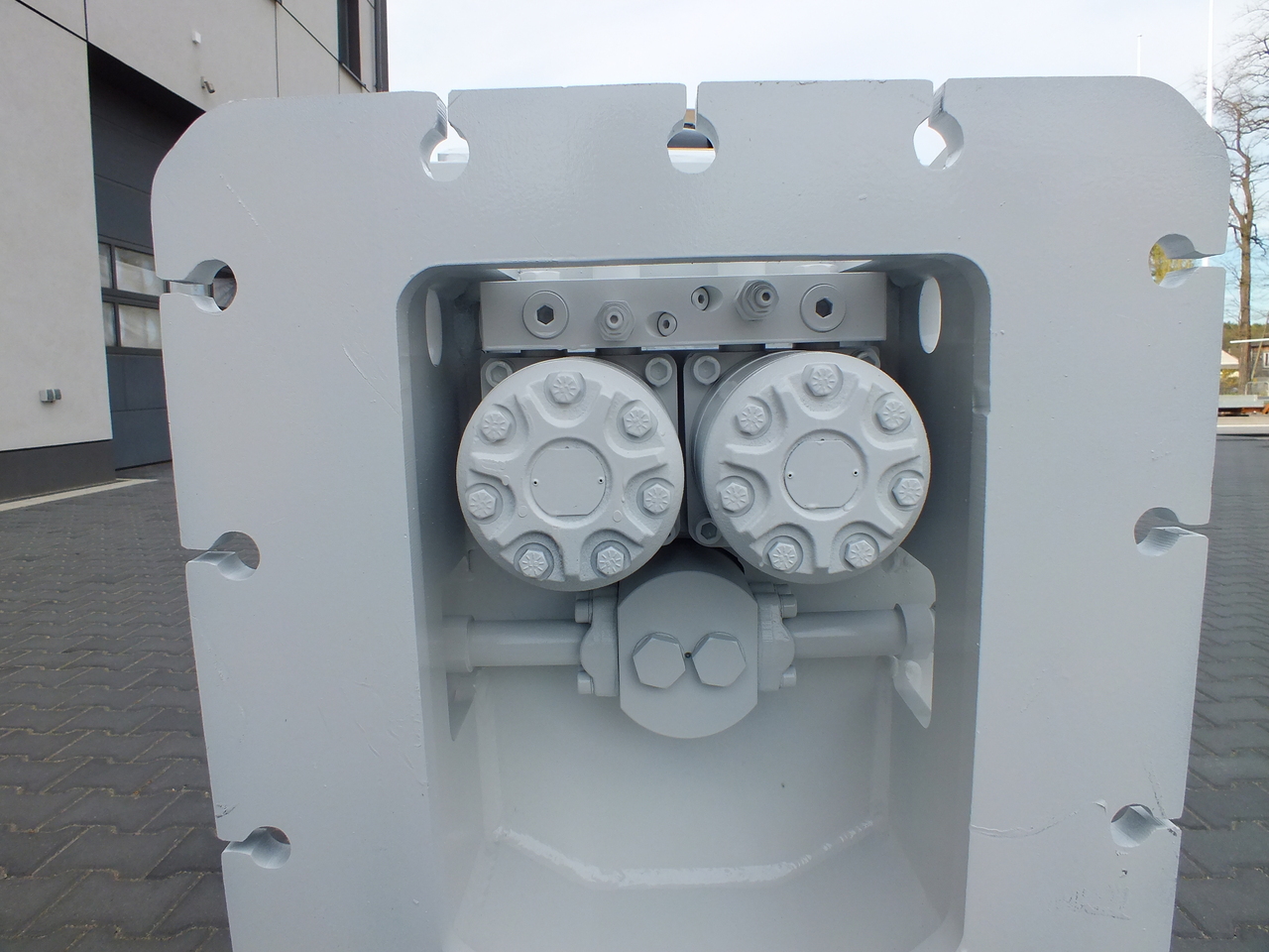 DEMOQ DFR15 HD Hydraulic Rotating Pulveriser Crusher 1700 KG - Demolition shears for Excavator: picture 5 DEMOQ DFR15 HD Hydraulic Rotating Pulveriser Crusher 1700 KG - Demolition shears for Excavator: picture 5