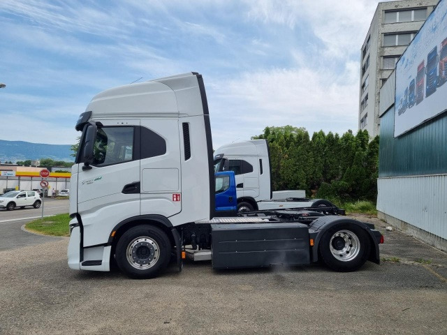 IVECO S-Way AS440S46T/FP CNG - Tractor unit: picture 2 IVECO S-Way AS440S46T/FP CNG - Tractor unit: picture 2