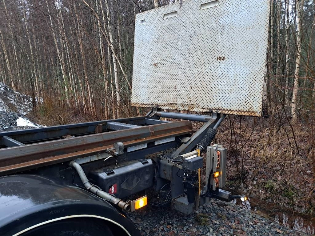Cab chassis truck Volvo FH 13 500: picture 7