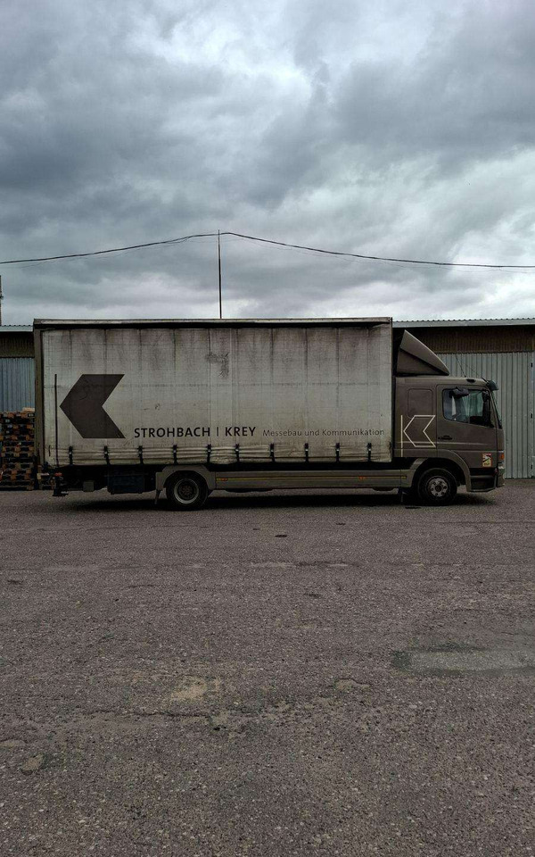 Mercedes-Benz Atego - Curtainsider truck: picture 2 Mercedes-Benz Atego - Curtainsider truck: picture 2
