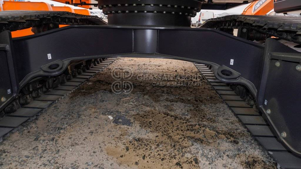 Crawler excavator Develon DX225LCA-7M Crawler Excavator MY2025: picture 12