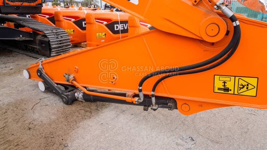 Crawler excavator Develon DX225LCA-7M Crawler Excavator MY2025: picture 7