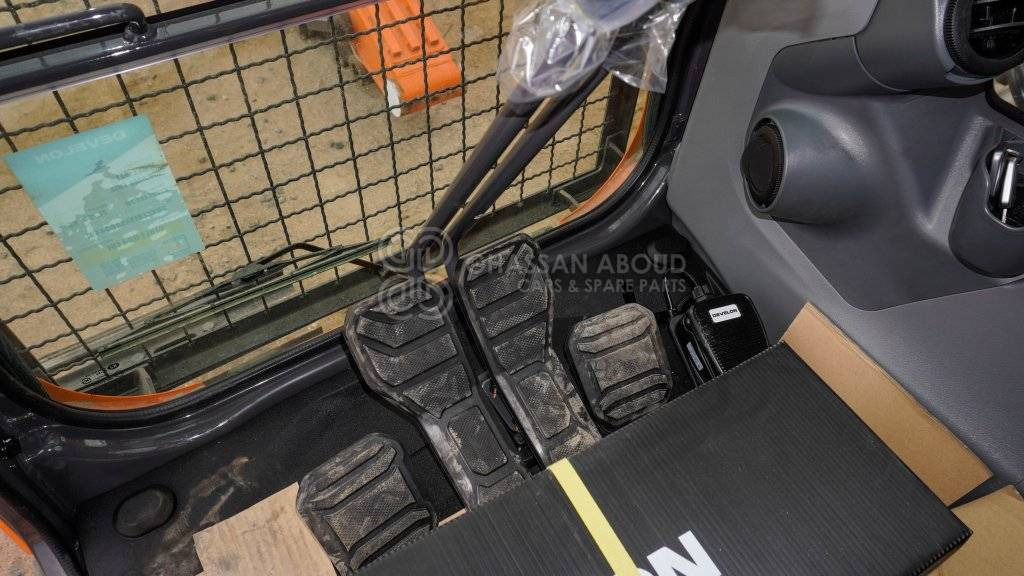 Crawler excavator Develon DX225LCA-7M Crawler Excavator MY2025: picture 19