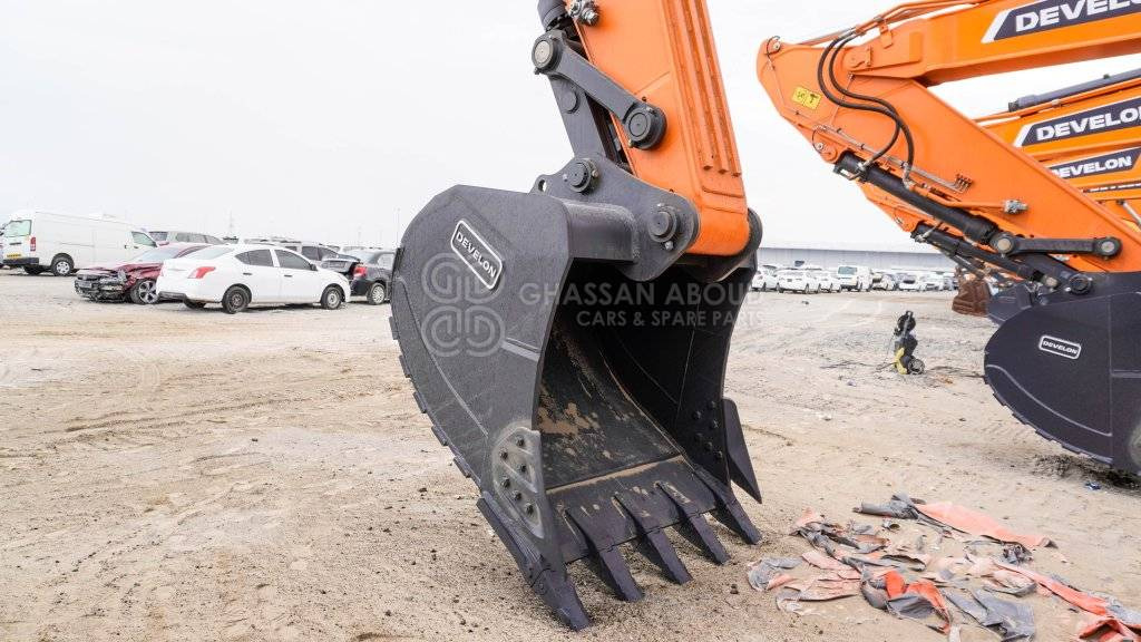 Crawler excavator Develon DX450LCA-7M Crawler Excavator MY2025: picture 18
