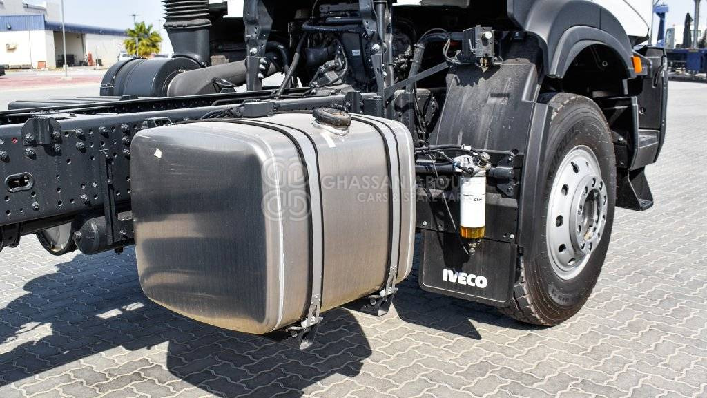 Cab chassis truck IVECO T-WAY Chassis  6×4 AT380T47H WHEELBASE 4500 MY24: picture 13