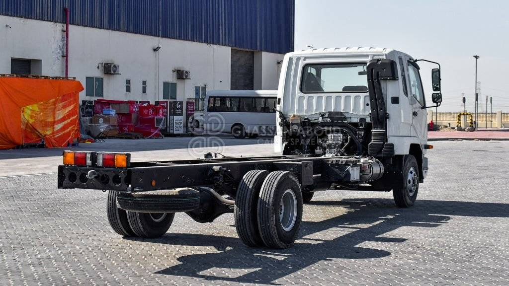Cab chassis truck MITSUBISHI 7 TON Approx – Payload (4×2) Diesel MY22: picture 6