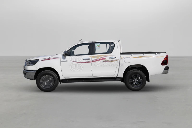 Toyota Hilux 4x4 Double Cabin - Pickup truck, Combi van: picture 4 Toyota Hilux 4x4 Double Cabin - Pickup truck, Combi van: picture 4