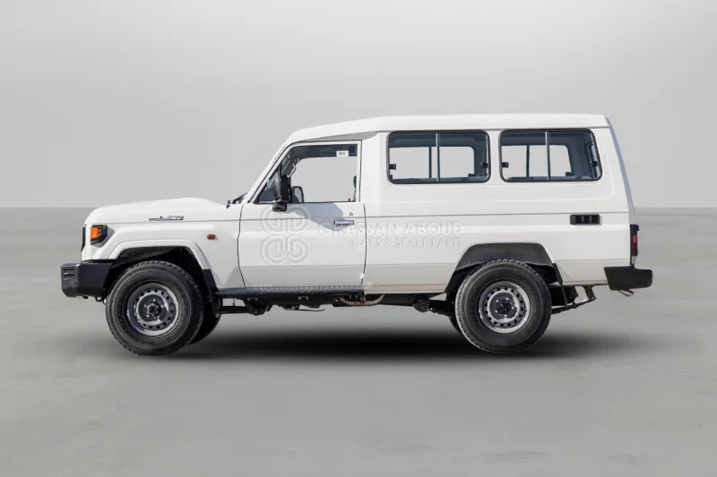 Toyota Land Cruiser Pick Up 78 4X4 - Car: picture 5 Toyota Land Cruiser Pick Up 78 4X4 - Car: picture 5