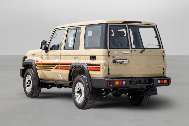 Toyota Land Cruiser Pick Up LC76 4X4 - Car: picture 4 Toyota Land Cruiser Pick Up LC76 4X4 - Car: picture 4