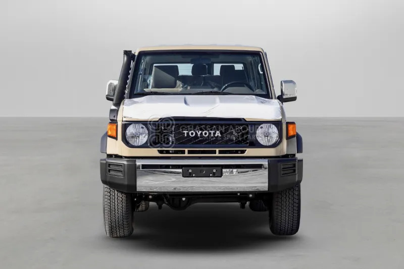 Toyota Land Cruiser Pick Up LC76 4X4 - Car: picture 2 Toyota Land Cruiser Pick Up LC76 4X4 - Car: picture 2