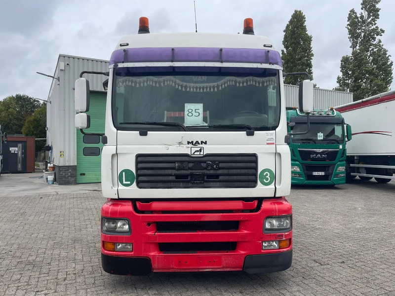 MAN TGA 18.410 EURO2 , Manual injection, FRIGO - Tractor unit: picture 2 MAN TGA 18.410 EURO2 , Manual injection, FRIGO - Tractor unit: picture 2