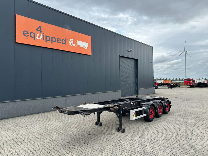 Burg 20FT (SWAP) / 3-axles, 3.400kg, SAF INTRADISC, ADR, 2x LIFTAXLE, NL-chassis - Container transporter/ Swap body semi-trailer: picture 1 Burg 20FT (SWAP) / 3-axles, 3.400kg, SAF INTRADISC, ADR, 2x LIFTAXLE, NL-chassis - Container transporter/ Swap body semi-trailer: picture 1