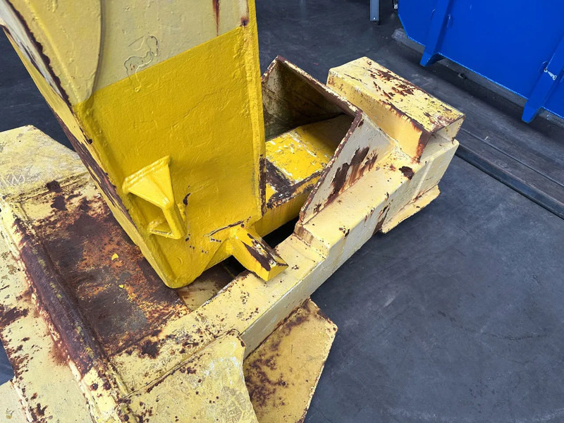 Terminal tractor HOUCON GN27 Gooseneck FOR MAFI: picture 8