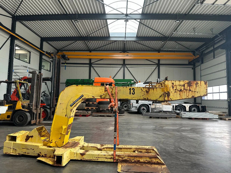 HOUCON GN27 Gooseneck FOR MAFI - Terminal tractor: picture 5 HOUCON GN27 Gooseneck FOR MAFI - Terminal tractor: picture 5