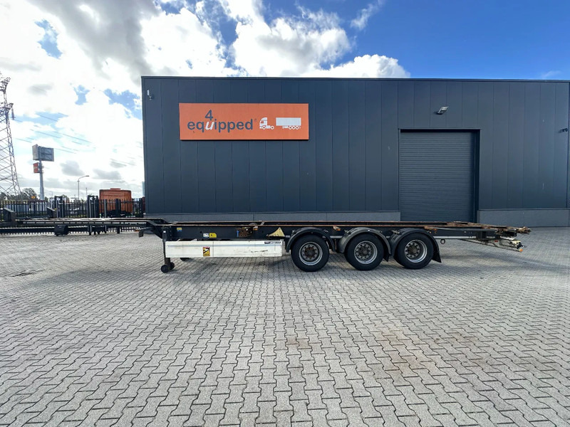 Krone 45FT HC, empty weight: 4.220kg, BPW + drumbrakes, NL-Chassis, APK: 25/11/2025, 2x available - Container transporter/ Swap body semi-trailer: picture 2 Krone 45FT HC, empty weight: 4.220kg, BPW + drumbrakes, NL-Chassis, APK: 25/11/2025, 2x available - Container transporter/ Swap body semi-trailer: picture 2